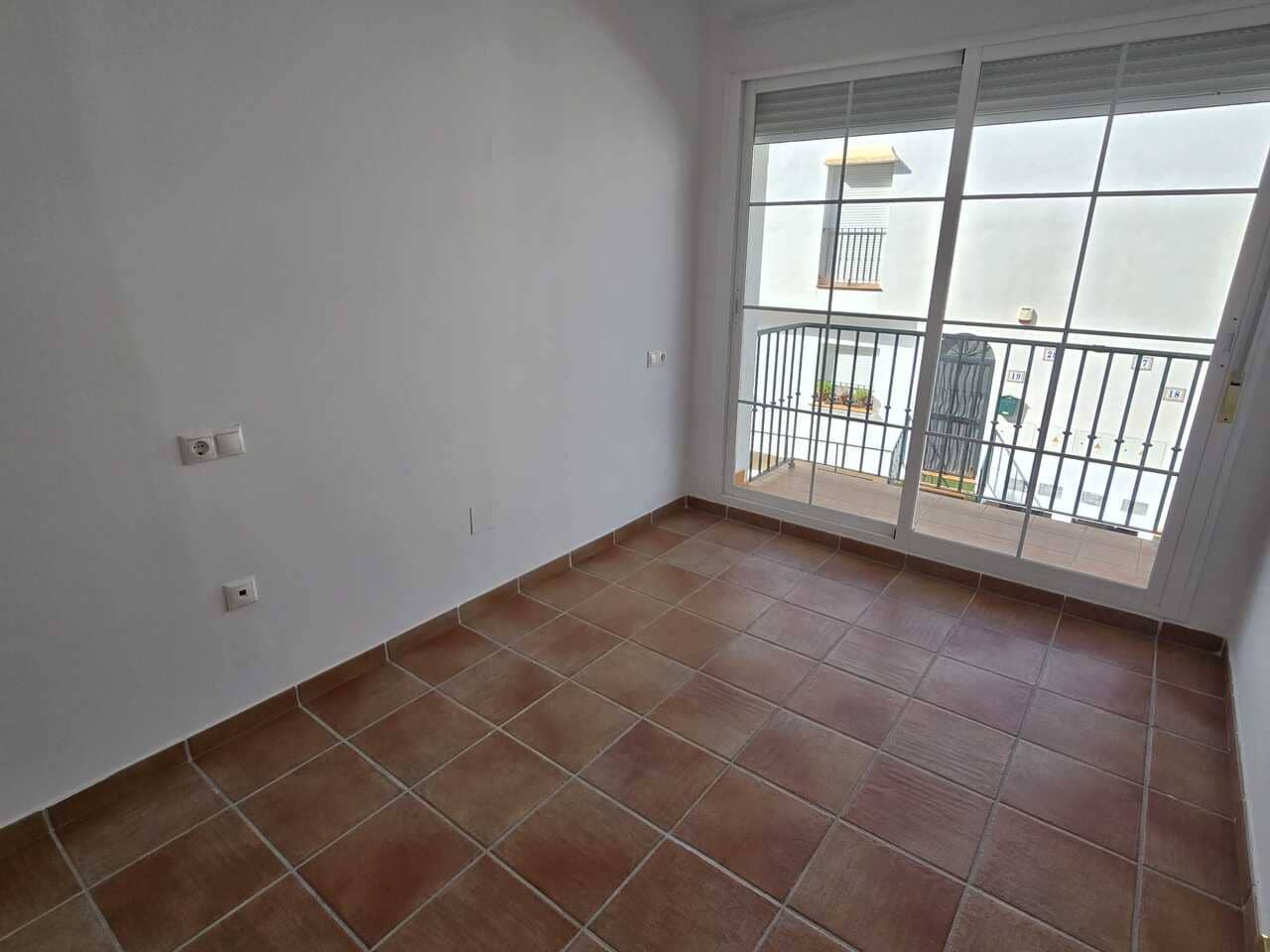 3 soveværelse Byhus til salg i Alcaucin med swimmingpool garage - € 157.000 (Ref: 9374058)