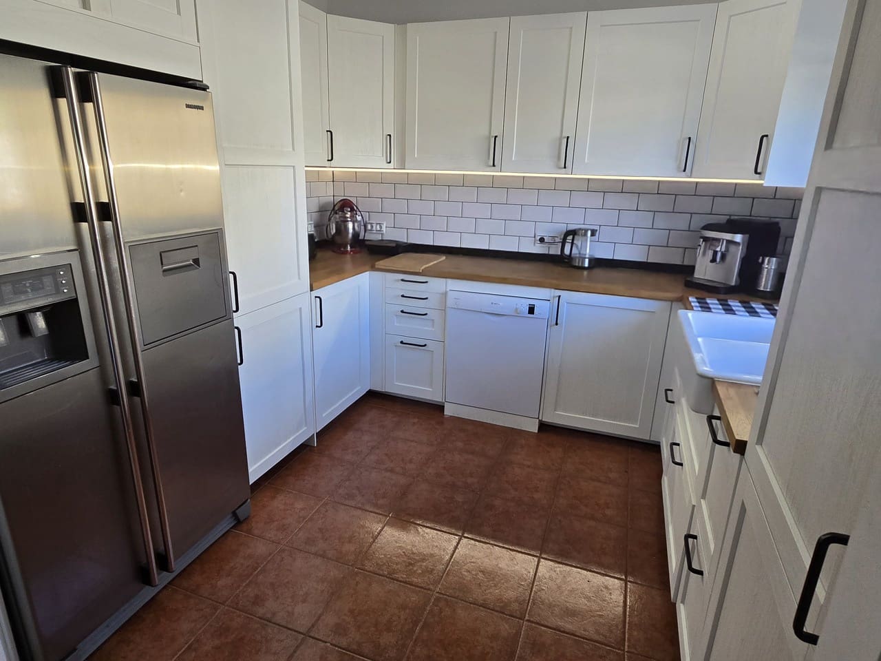 3 sypialnia Willa na sprzedaż w Alcaucin z basenem garażem - 397 500 € (Ref: 9386005)