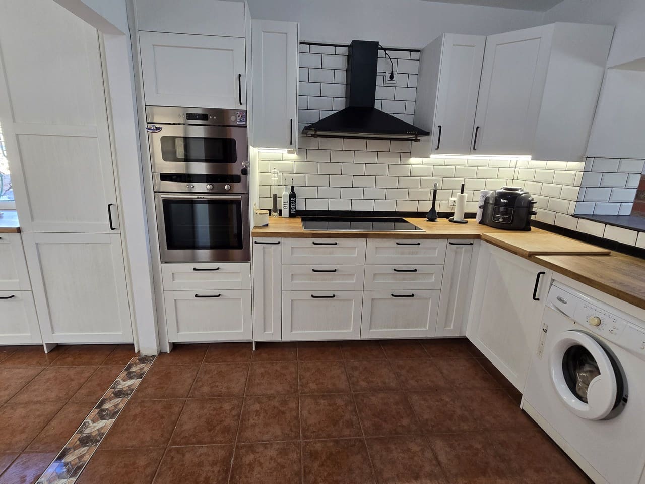 3 sypialnia Willa na sprzedaż w Alcaucin z basenem garażem - 397 500 € (Ref: 9386005)