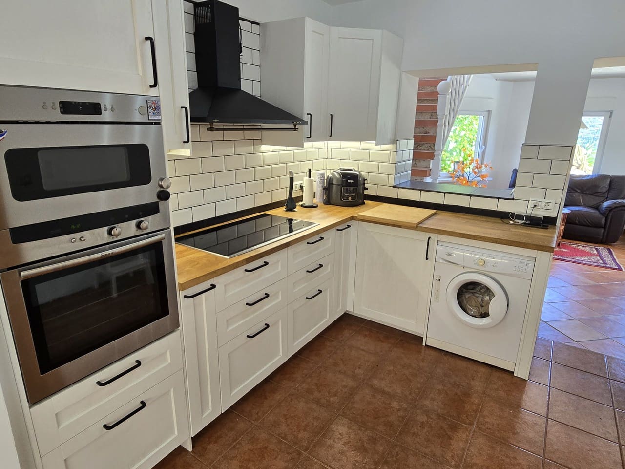 3 sypialnia Willa na sprzedaż w Alcaucin z basenem garażem - 397 500 € (Ref: 9386005)