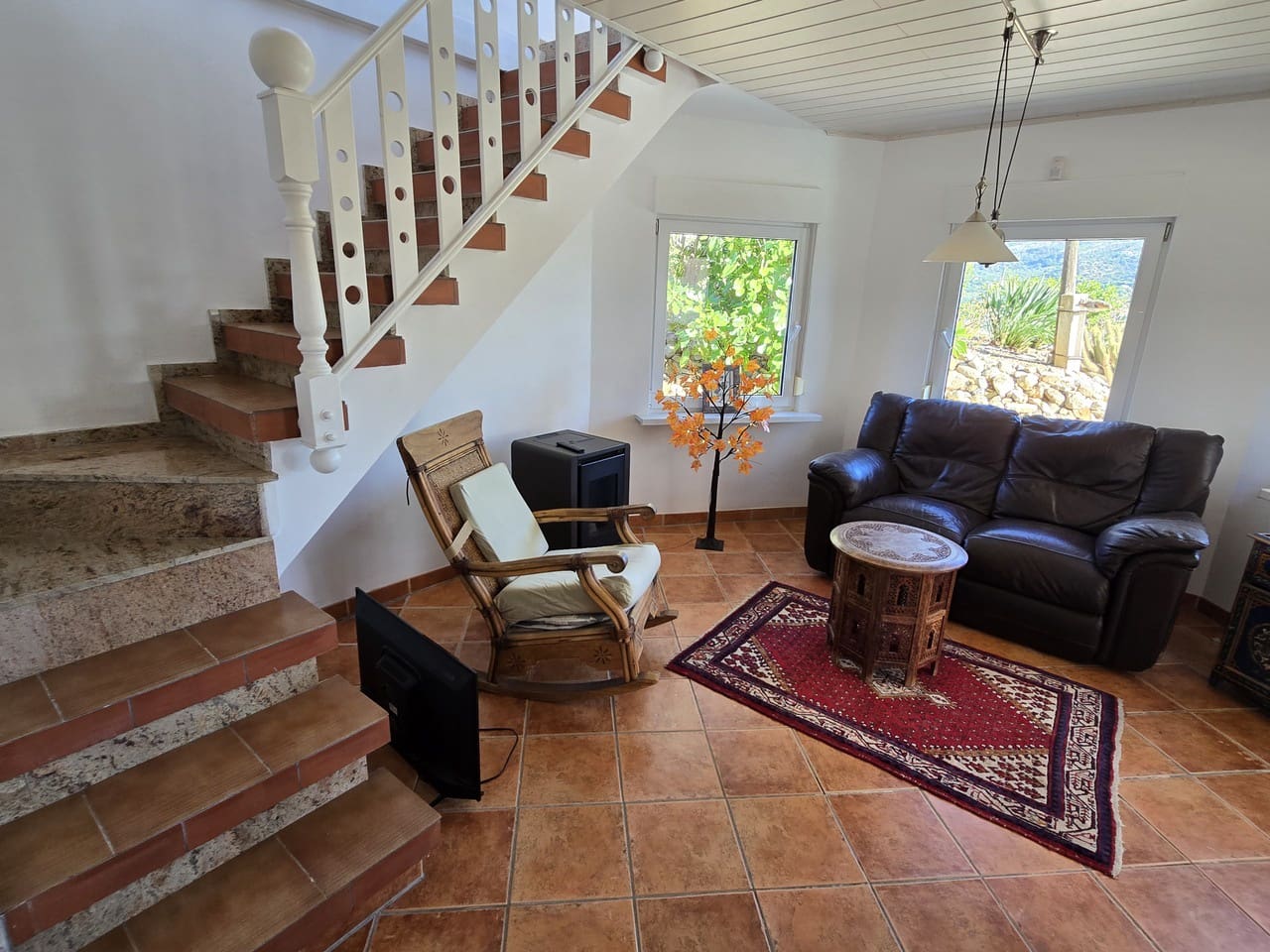 3 sypialnia Willa na sprzedaż w Alcaucin z basenem garażem - 397 500 € (Ref: 9386005)