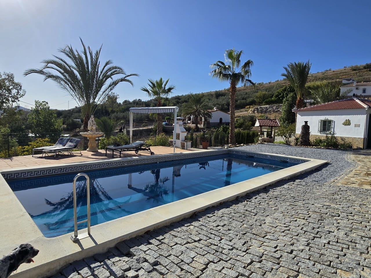 3 sypialnia Willa na sprzedaż w Alcaucin z basenem garażem - 397 500 € (Ref: 9386005)