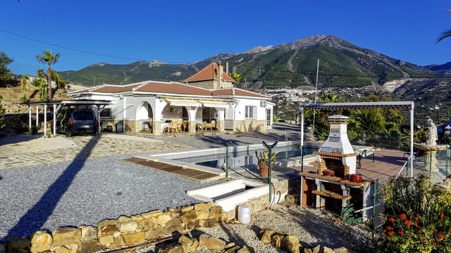 3 sypialnia Willa na sprzedaż w Alcaucín z basenem garażem - 397 500 € (Ref: 9386005)