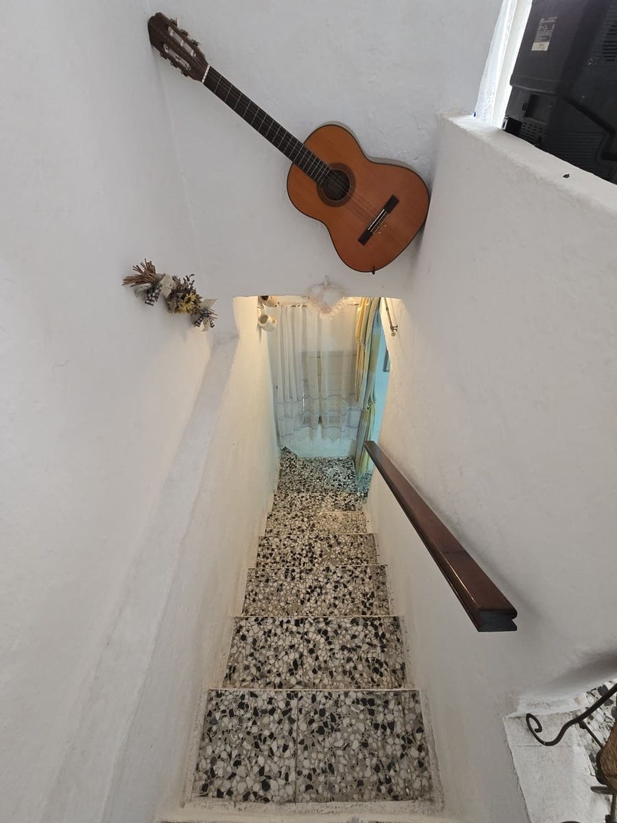 2 makuuhuone Omakotitalo myytävänä paikassa Vinuela - 65 000 € (Ref: 9386368)