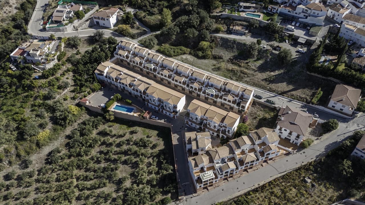 3 soveværelse Byhus til salg i Alcaucin med swimmingpool garage - € 160.000 (Ref: 9394280)