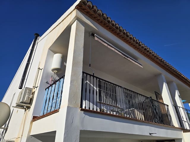 2 chambre Maison de Ville à vendre à Puente de Don Manuel, Alcaucín avec piscine garage - 169 000 € (Ref: 9395336)