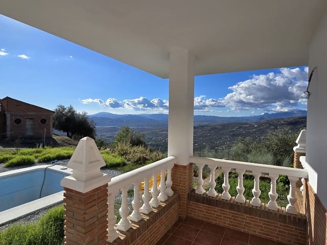 3 sypialnia Willa na sprzedaż w Alcaucín z basenem - 285 000 € (Ref: 9399831)