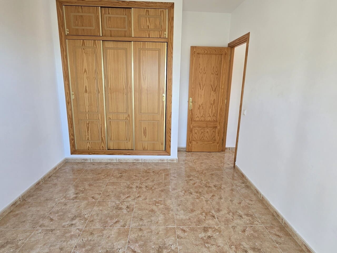 3 sypialnia Willa na sprzedaż w Alcaucin z basenem - 285 000 € (Ref: 9399831)