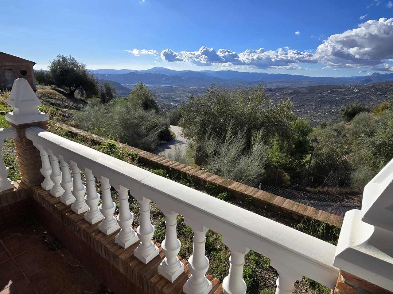 3 sypialnia Willa na sprzedaż w Alcaucin z basenem - 285 000 € (Ref: 9399831)