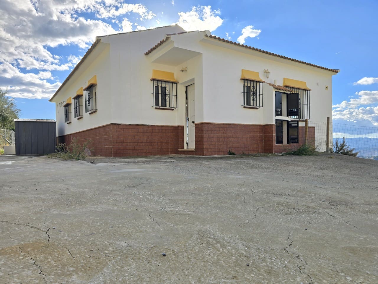 3 sypialnia Willa na sprzedaż w Alcaucin z basenem - 285 000 € (Ref: 9399831)