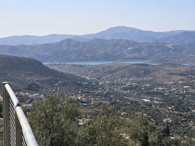 3 sypialnia Willa na sprzedaż w Alcaucín z basenem - 285 000 € (Ref: 9399831)