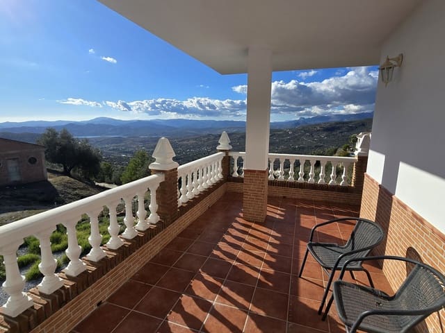 3 sypialnia Willa na sprzedaż w Alcaucín z basenem - 285 000 € (Ref: 9399831)