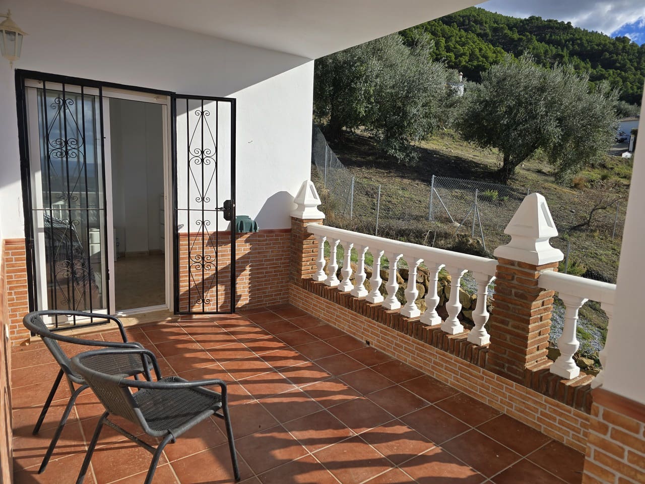 3 sypialnia Willa na sprzedaż w Alcaucin z basenem - 285 000 € (Ref: 9399831)