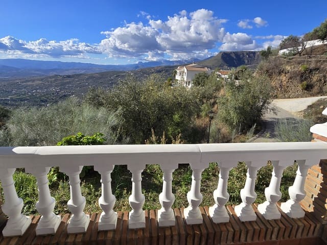 3 sypialnia Willa na sprzedaż w Alcaucín z basenem - 285 000 € (Ref: 9399831)