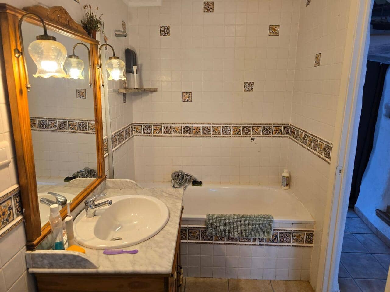 2 soveværelse Byhus til salg i Vinuela med garage - € 179.000 (Ref: 9402598)