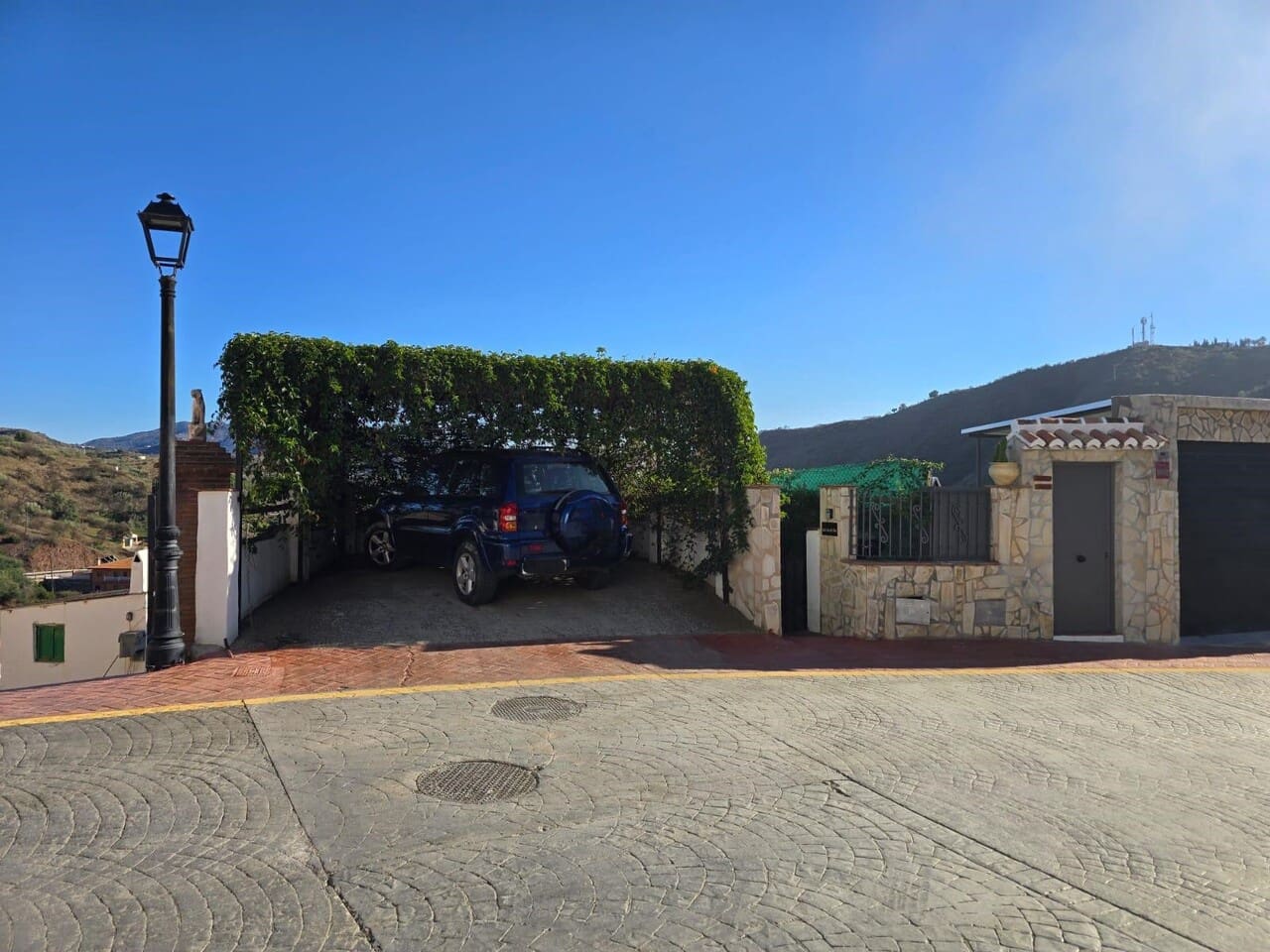 2 soveværelse Byhus til salg i Vinuela med garage - € 179.000 (Ref: 9402598)