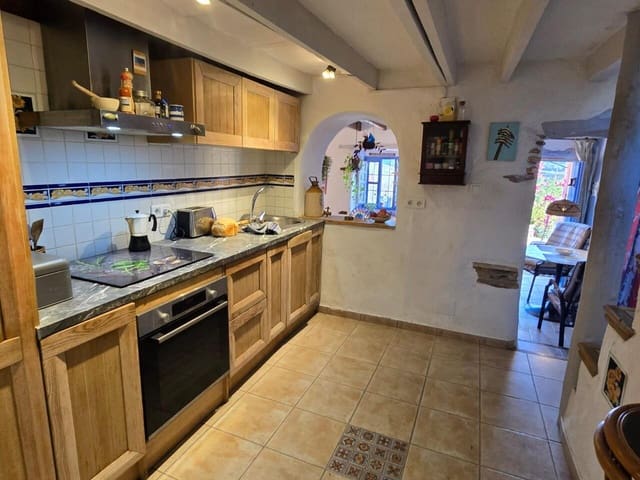 2 soveværelse Byhus til salg i Viñuela med garage - € 179.000 (Ref: 9402598)