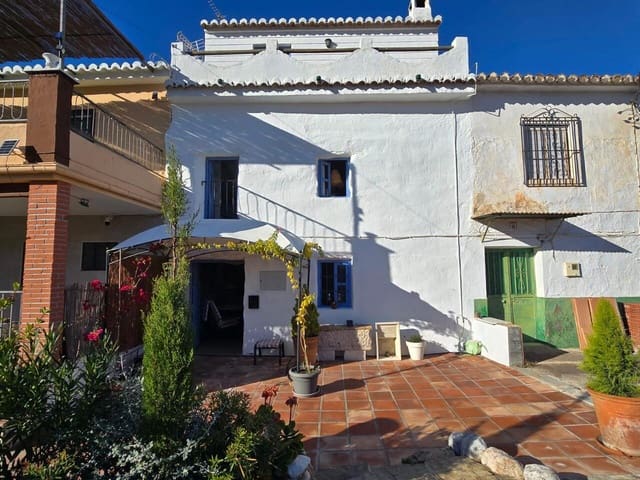 2 soveværelse Byhus til salg i Viñuela med garage - € 179.000 (Ref: 9402598)