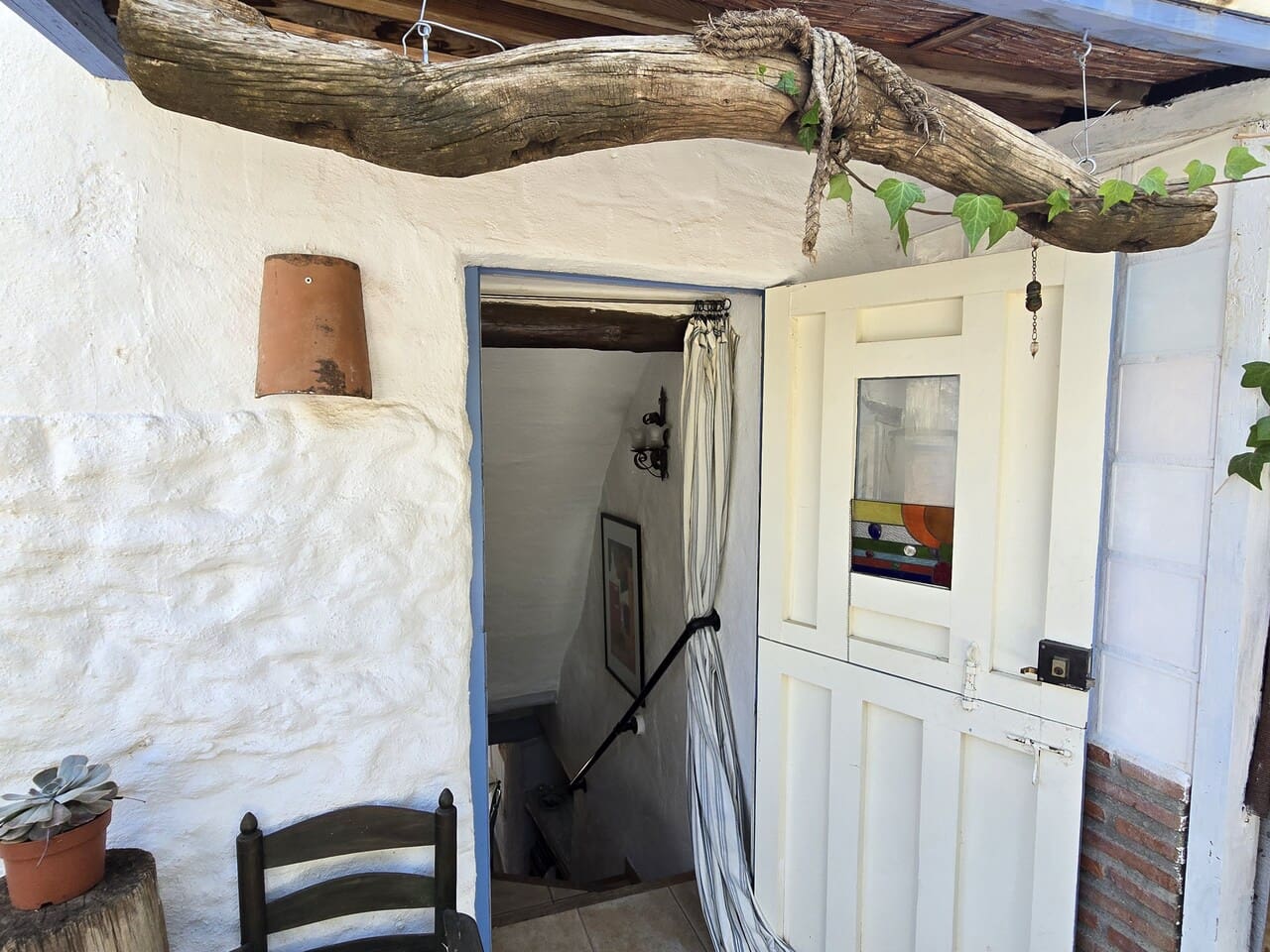 2 bedroom Townhouse for sale in Vinuela with garage - € 179,950 (Ref: 9402598)