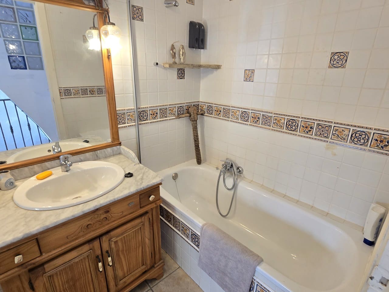2 bedroom Townhouse for sale in Vinuela with garage - € 179,950 (Ref: 9402598)