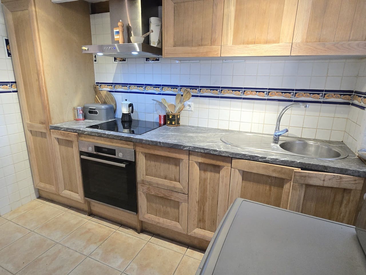 2 bedroom Townhouse for sale in Vinuela with garage - € 179,950 (Ref: 9402598)