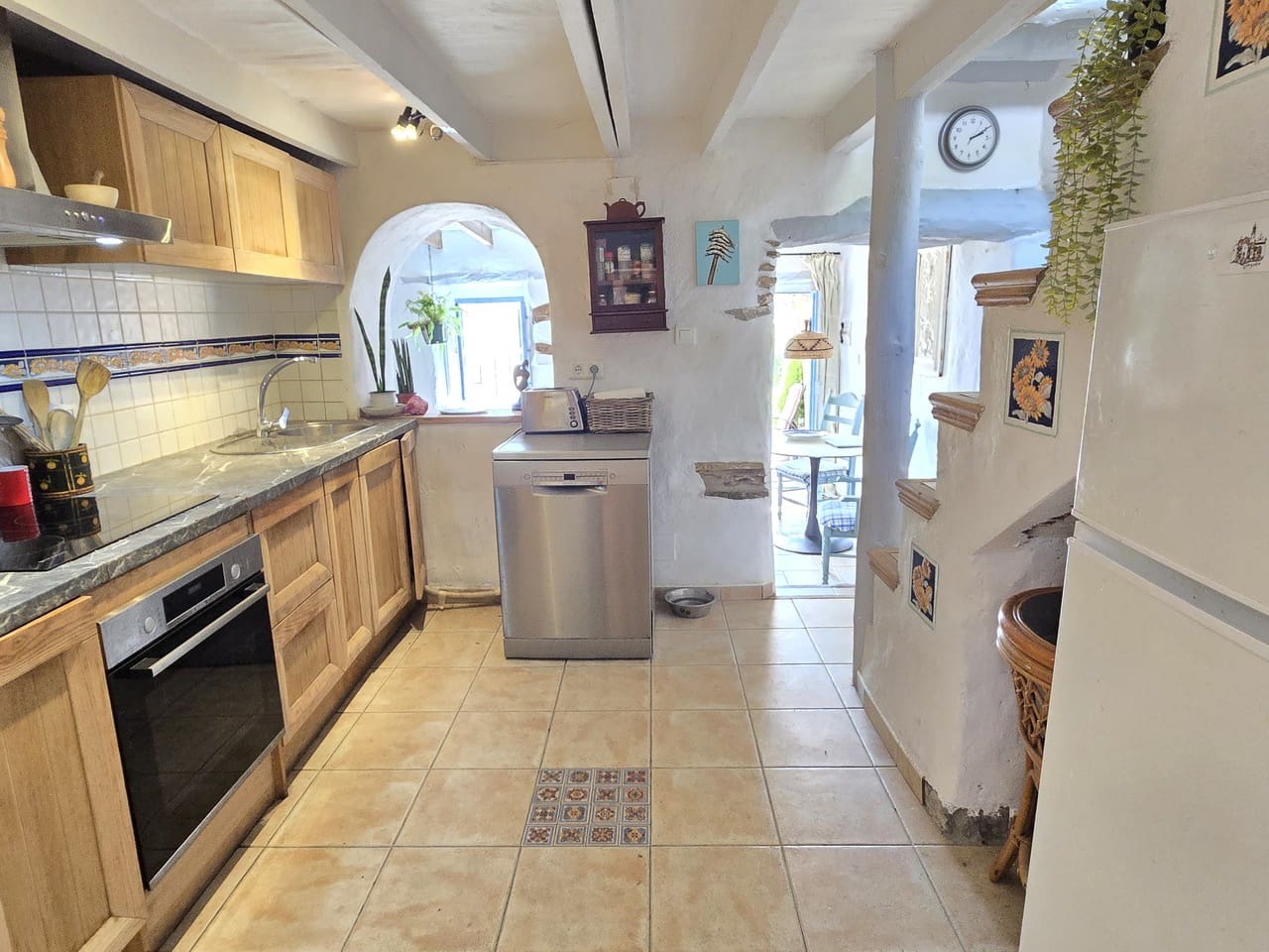 2 bedroom Townhouse for sale in Vinuela with garage - € 179,950 (Ref: 9402598)