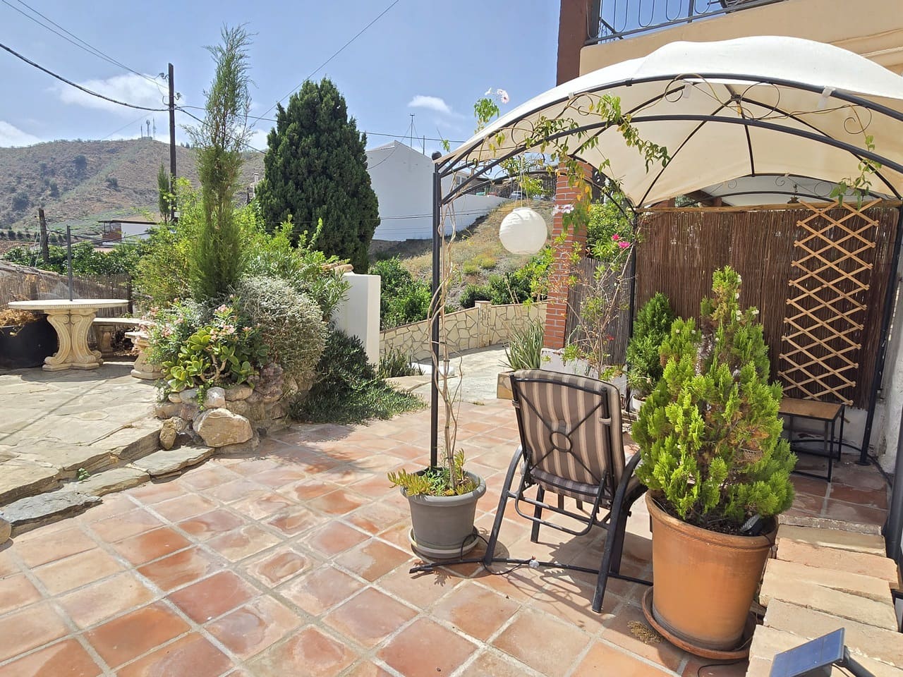 2 bedroom Townhouse for sale in Vinuela with garage - € 179,950 (Ref: 9402598)