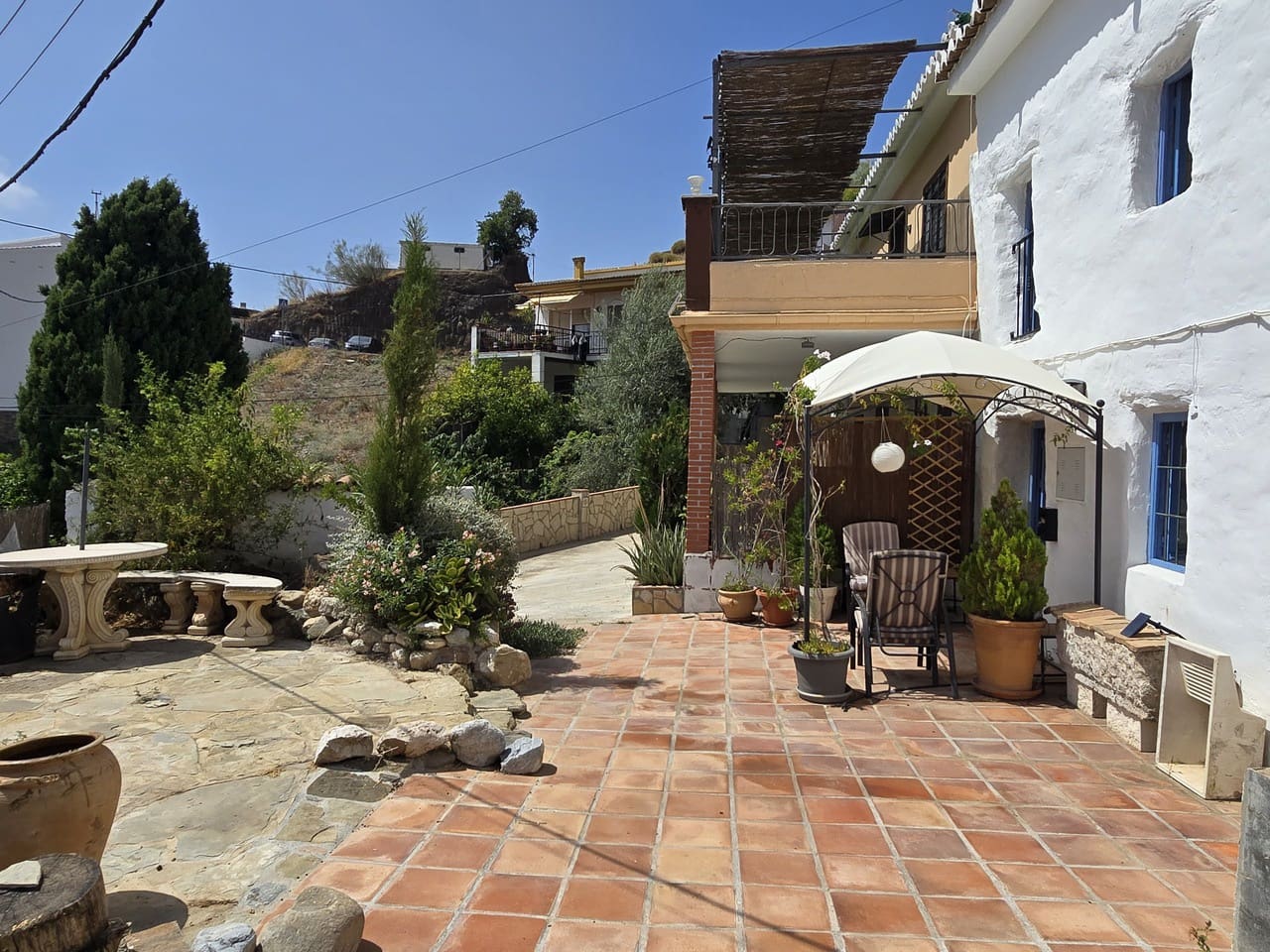 2 bedroom Townhouse for sale in Vinuela with garage - € 179,950 (Ref: 9402598)