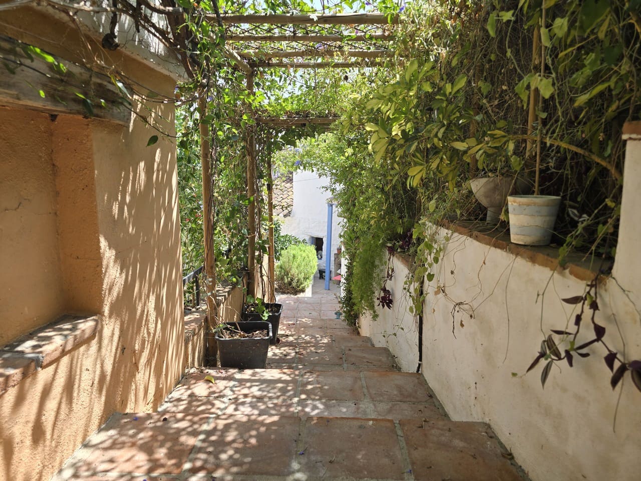 2 bedroom Townhouse for sale in Vinuela with garage - € 179,950 (Ref: 9402598)
