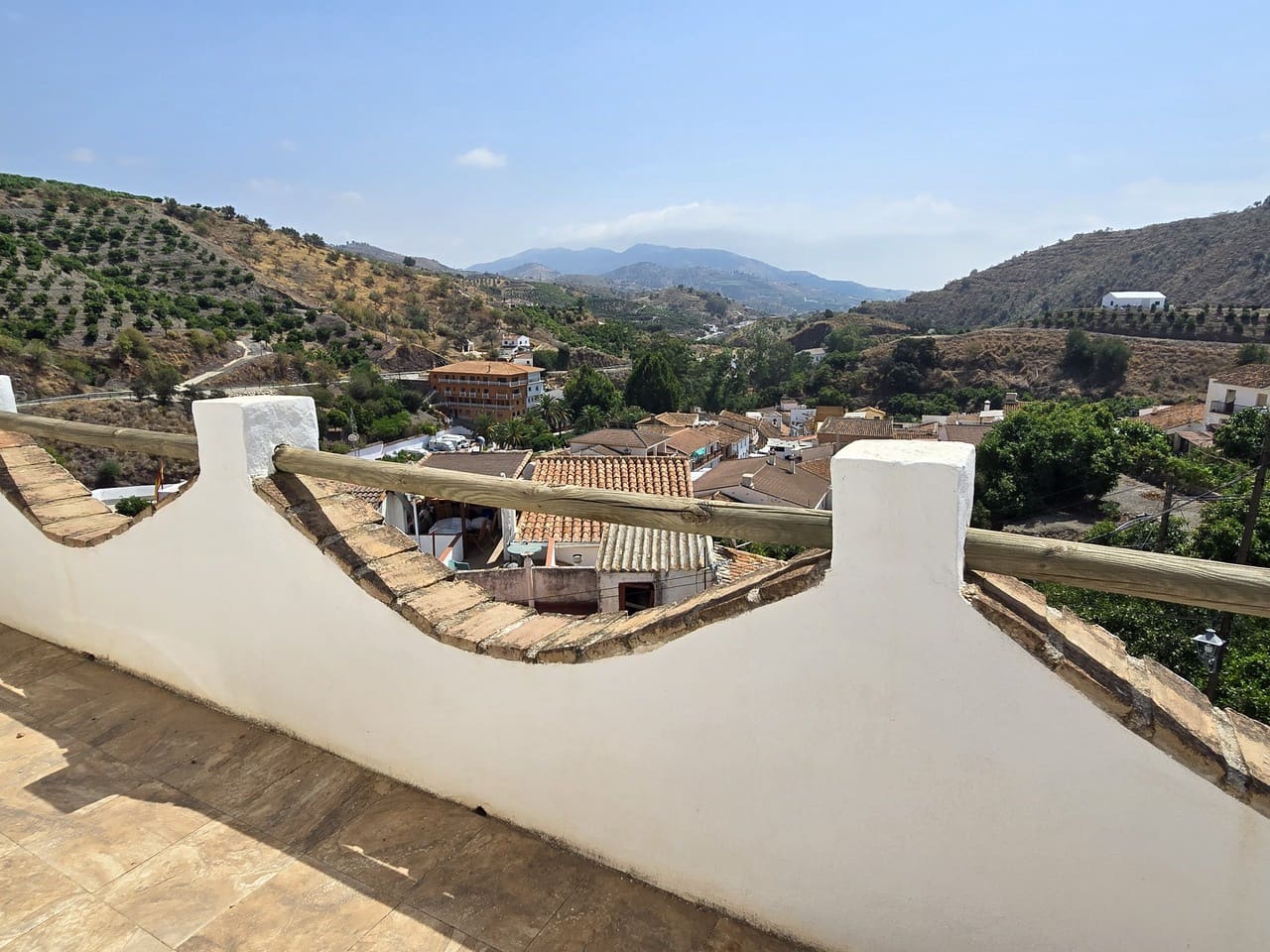 2 bedroom Townhouse for sale in Vinuela with garage - € 179,950 (Ref: 9402598)