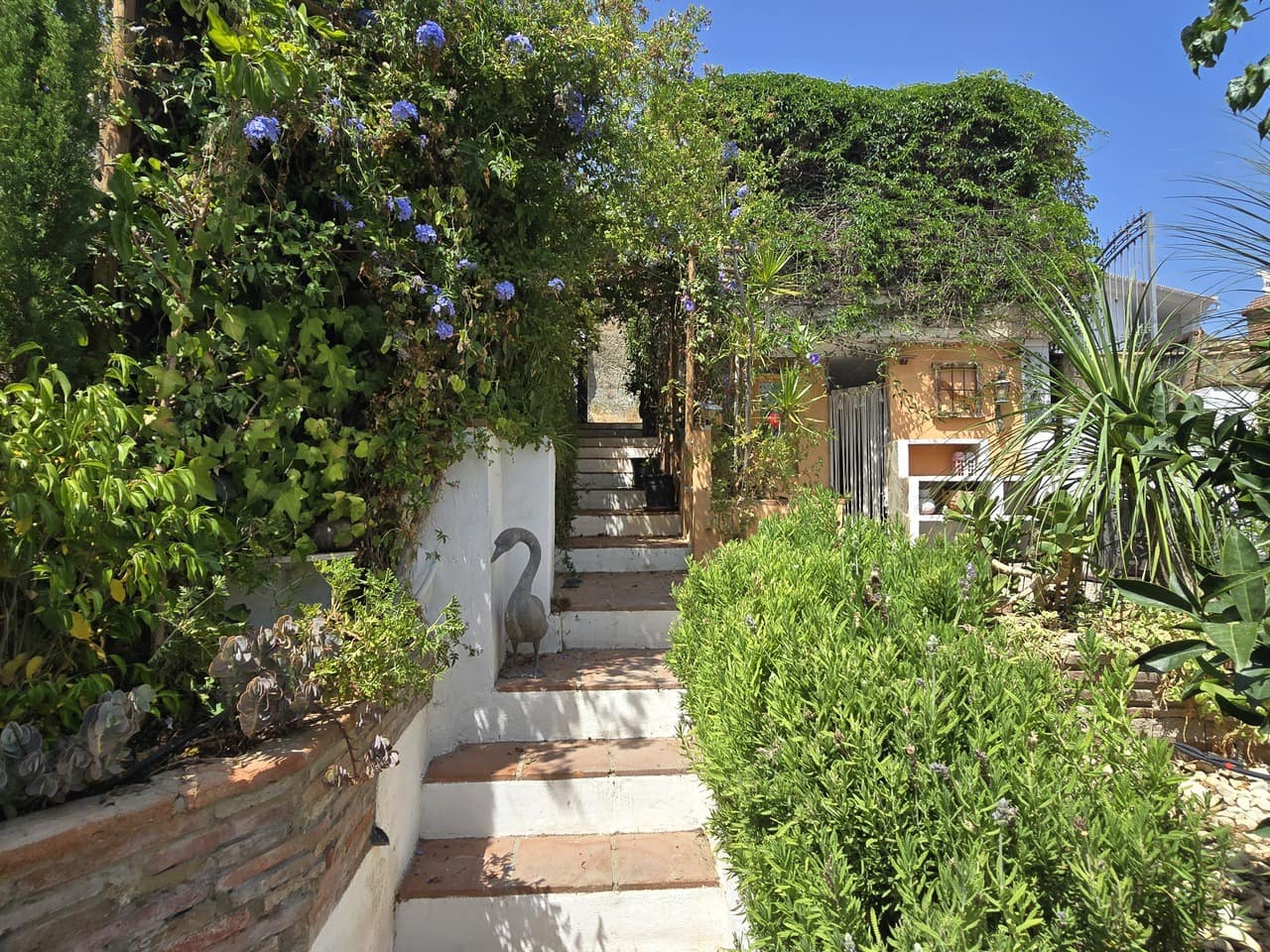 2 bedroom Townhouse for sale in Vinuela with garage - € 179,950 (Ref: 9402598)