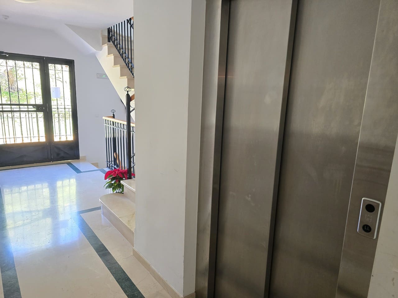 1 Zimmer Apartment zu verkaufen in Alcaucin mit Garage - 98.000 € (Ref: 9462932)