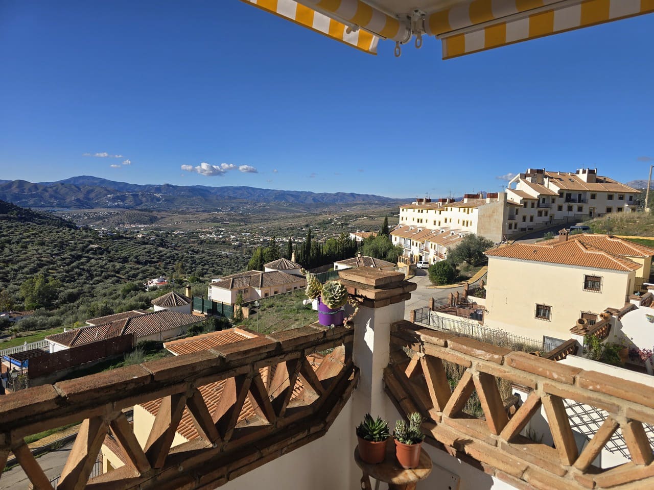 1 Zimmer Apartment zu verkaufen in Alcaucin mit Garage - 98.000 € (Ref: 9462932)