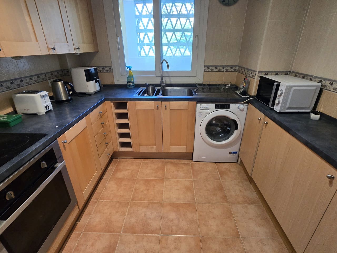 2 Zimmer Apartment zu verkaufen in Alcaucin mit Garage - 125.000 € (Ref: 9462933)