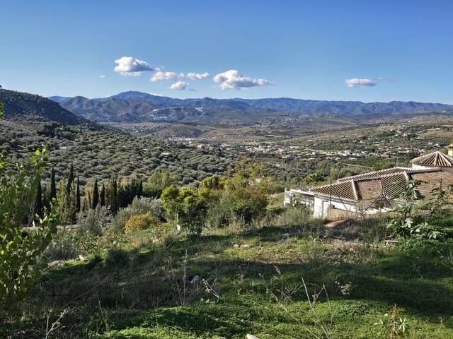 2 bedroom Apartment for sale in Alcaucín with garage - € 125,000 (Ref: 9462933)