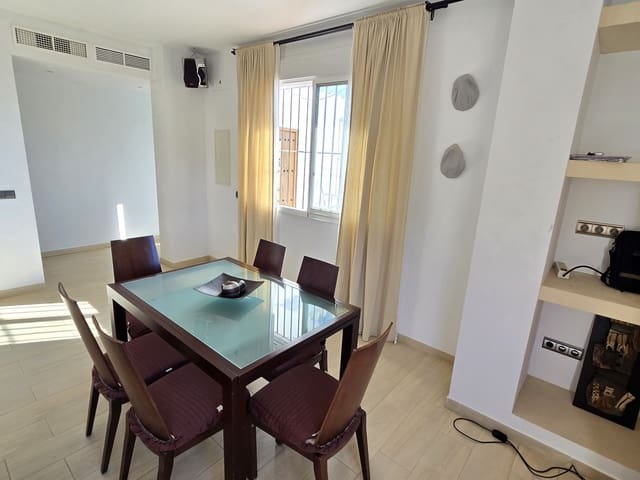 6 sovrum Villa till salu i Periana med pool garage - 649 000 € (Ref: 9466191)