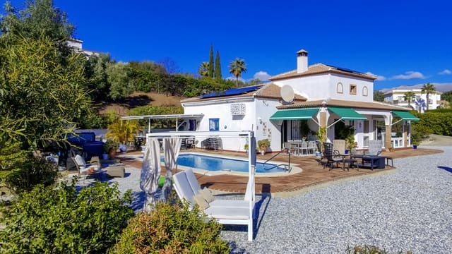 3 soveværelse Villa til salg i Viñuela med swimmingpool - € 497.500 (Ref: 9469001)
