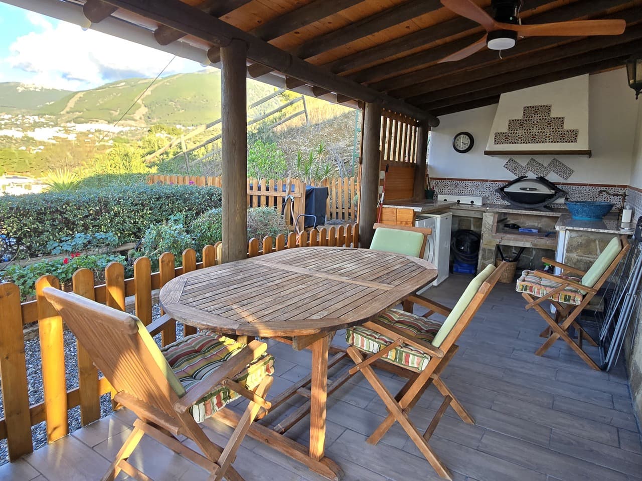 4 chambre Villa/Maison à vendre à Alcaucin avec piscine garage - 349 500 € (Ref: 9469929)