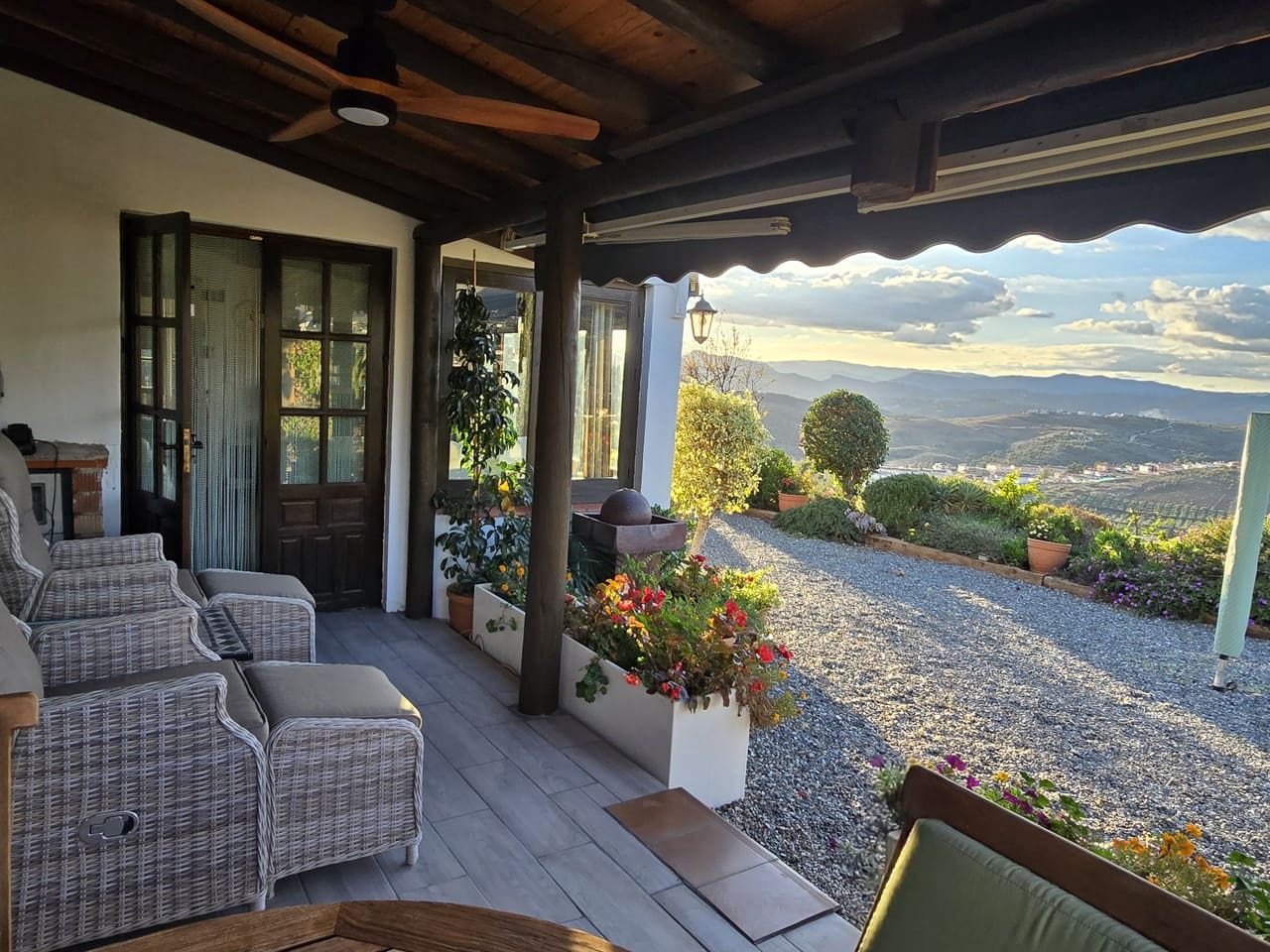 4 chambre Villa/Maison à vendre à Alcaucin avec piscine garage - 349 500 € (Ref: 9469929)