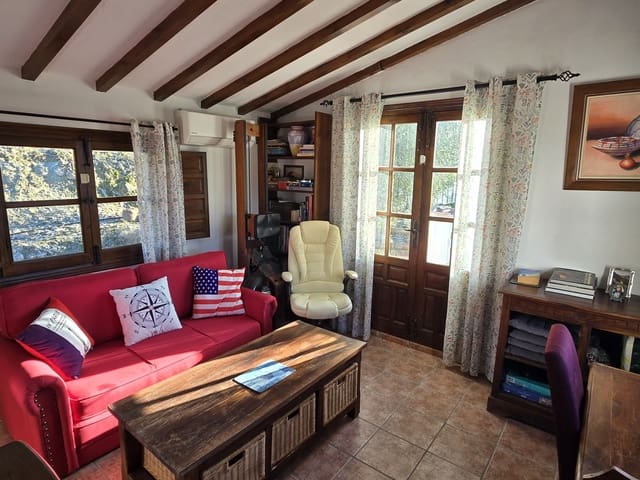 4 slaapkamer Villa te koop in Alcaucín met zwembad garage - € 349.500 (Ref: 9469929)