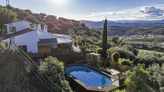 4 chambre Villa/Maison à vendre à Alcaucín avec piscine garage - 349 500 € (Ref: 9469929)