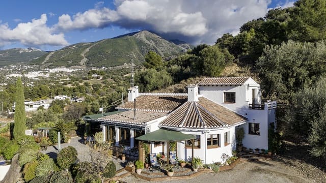 4 chambre Villa/Maison à vendre à Alcaucín avec piscine garage - 349 500 € (Ref: 9469929)