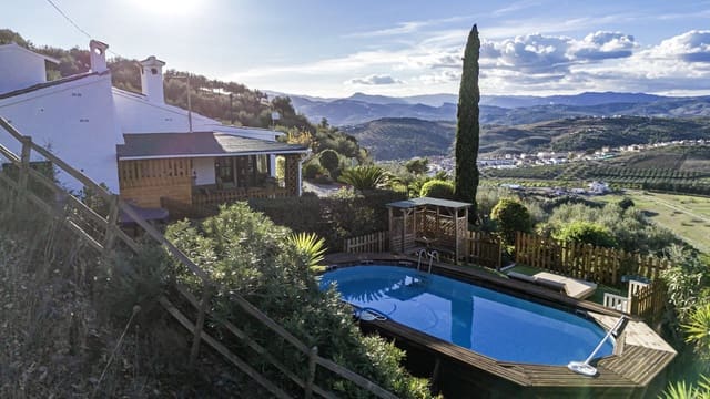 4 makuuhuone Huvila myytävänä paikassa Alcaucín mukana uima-altaan 
autotalli - 349 500 € (Ref: 9469929)