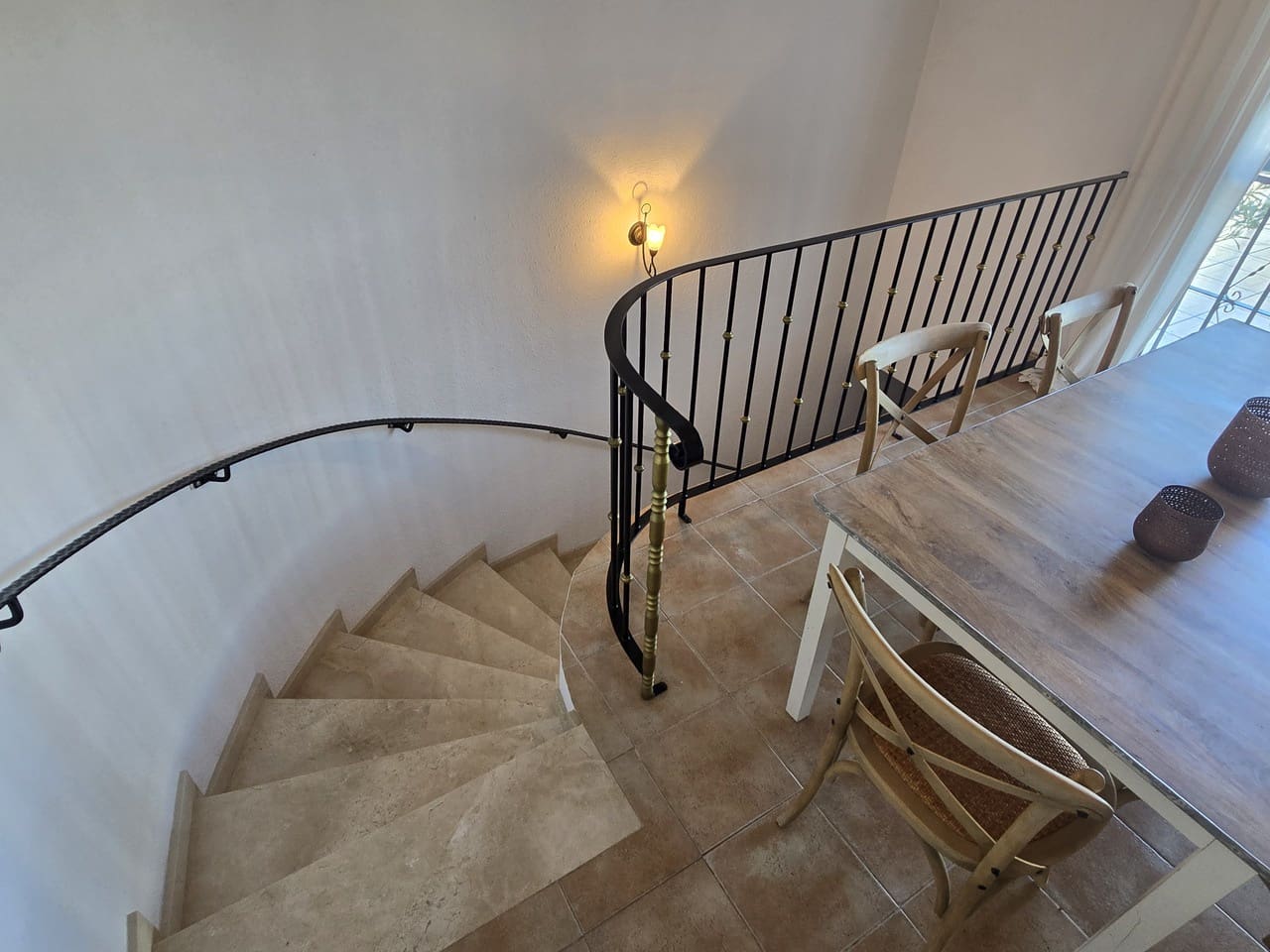 3 bedroom Villa for sale in Vinuela with pool - € 415,000 (Ref: 9490085)