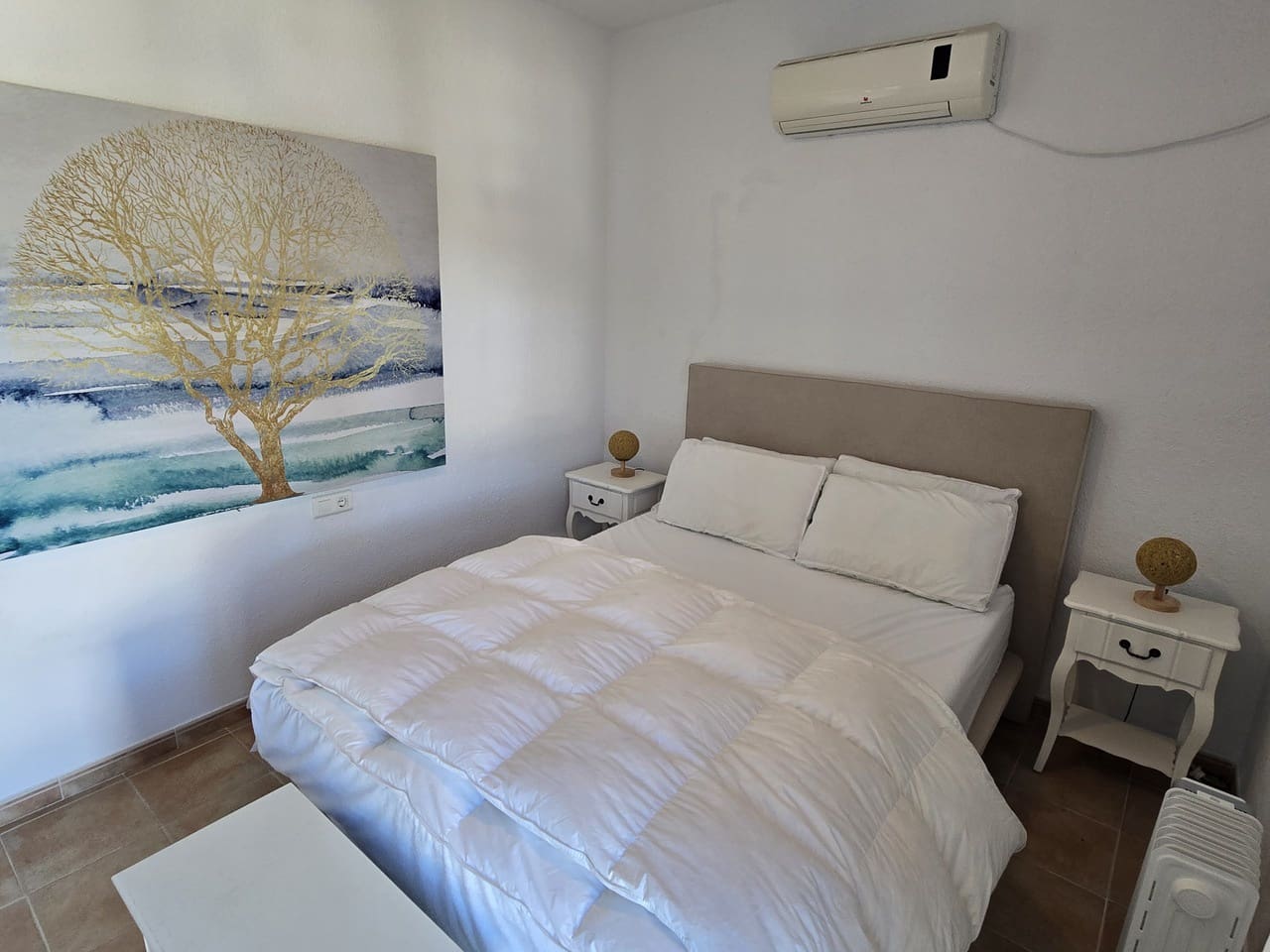 3 bedroom Villa for sale in Vinuela with pool - € 415,000 (Ref: 9490085)