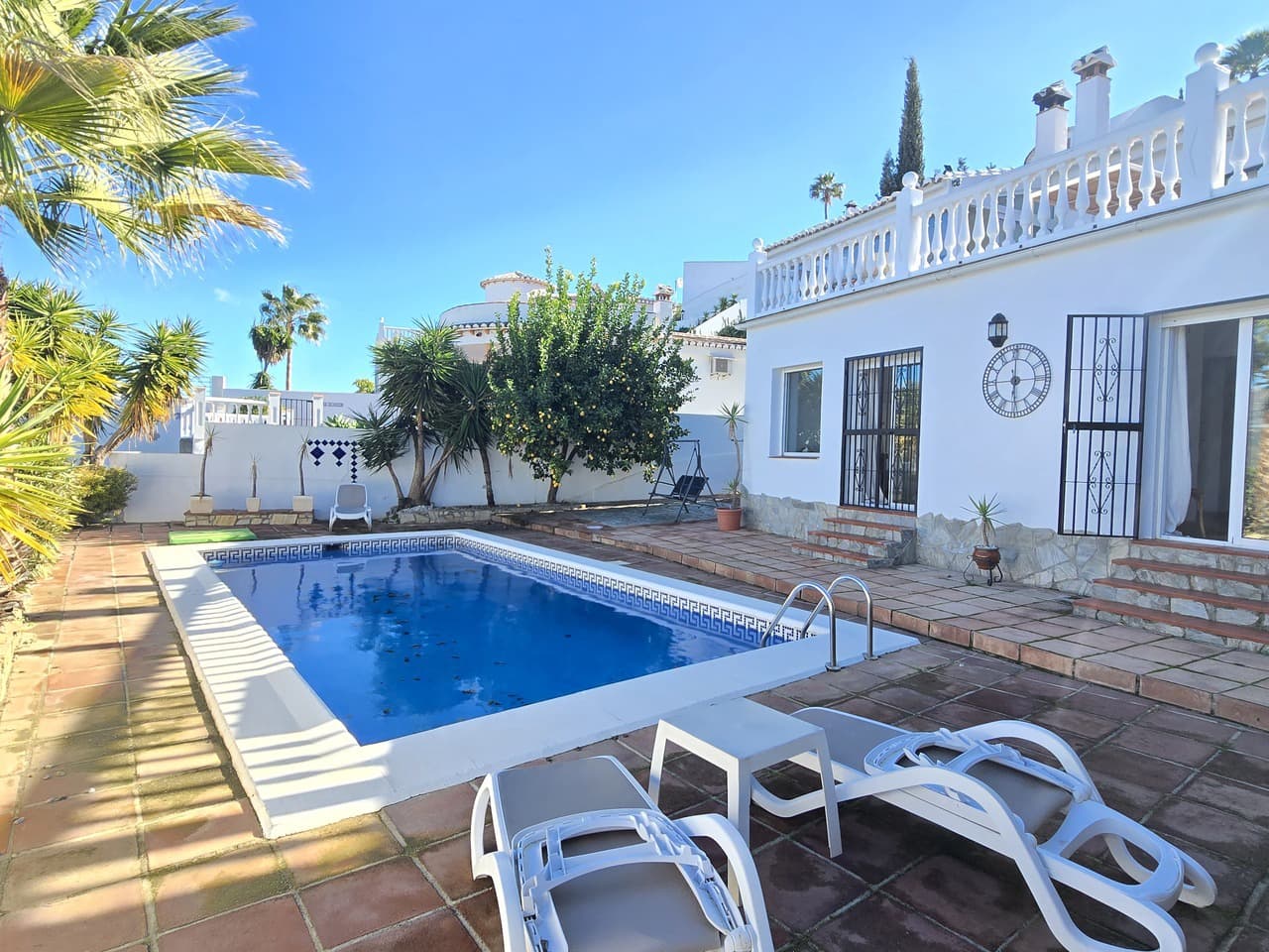 3 bedroom Villa for sale in Vinuela with pool - € 415,000 (Ref: 9490085)