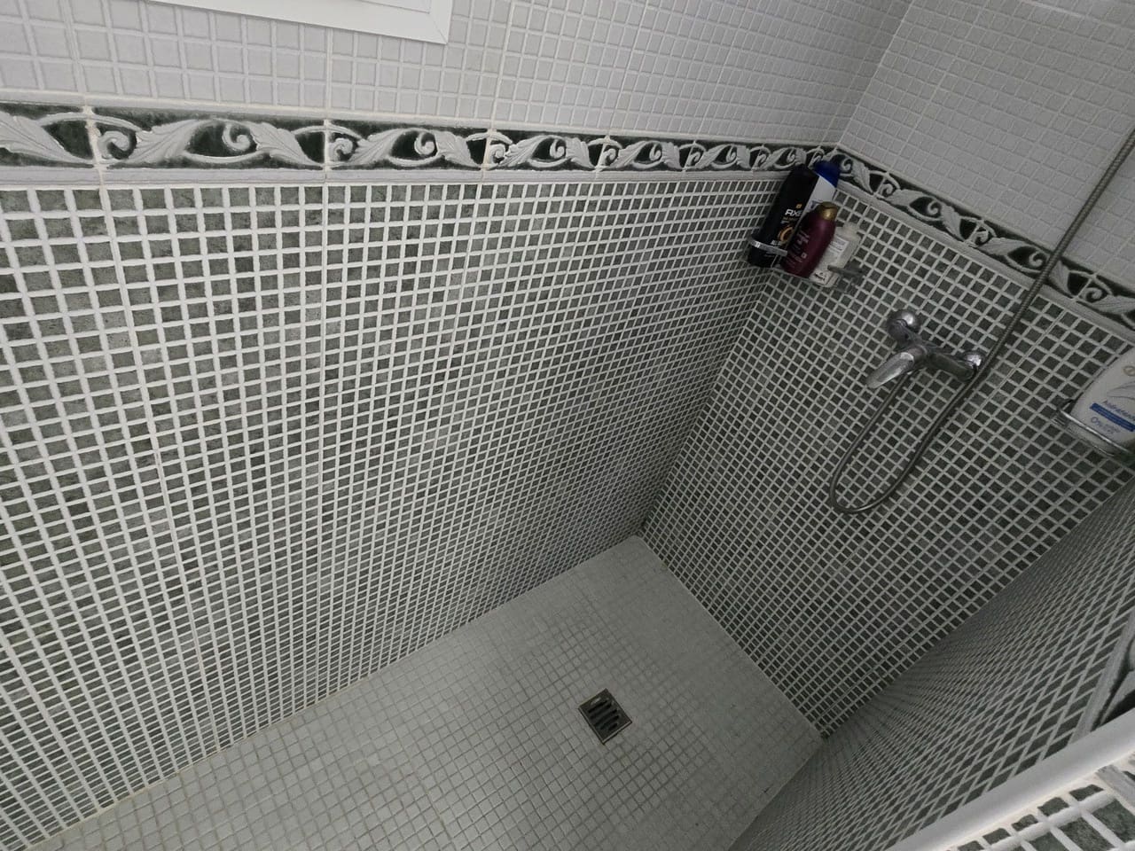 3 bedroom Villa for sale in Vinuela with pool - € 415,000 (Ref: 9490085)