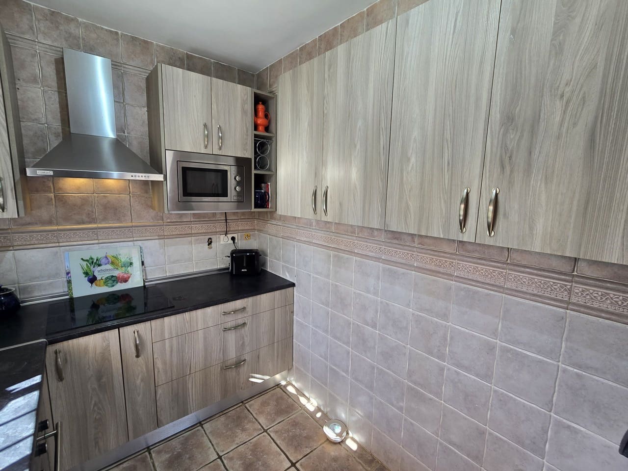 2 soveværelse Villa til salg i Vinuela med swimmingpool garage - € 259.000 (Ref: 9502931)