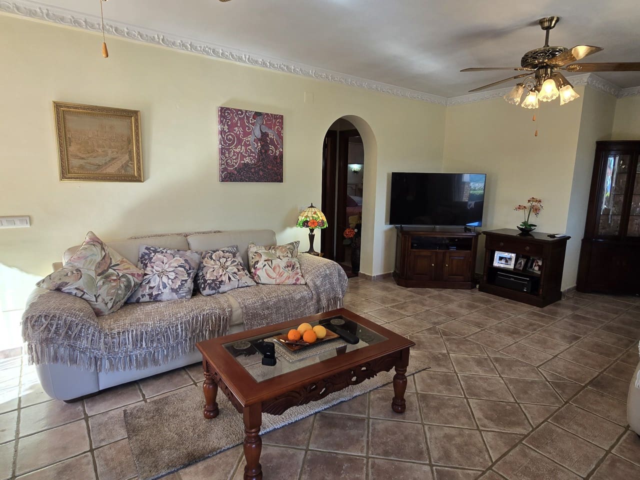 2 soveværelse Villa til salg i Vinuela med swimmingpool garage - € 259.000 (Ref: 9502931)