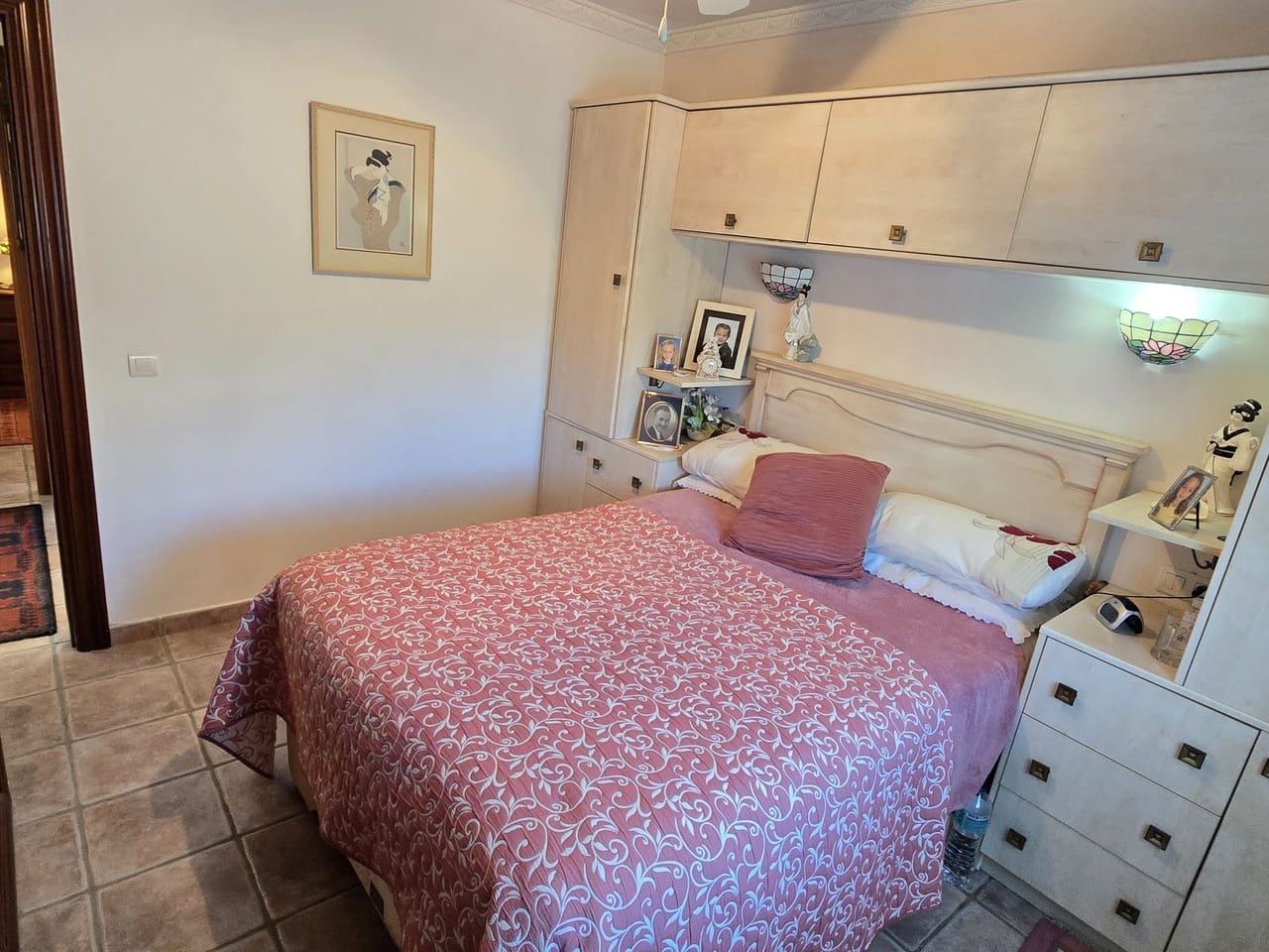 2 soveværelse Villa til salg i Vinuela med swimmingpool garage - € 259.000 (Ref: 9502931)